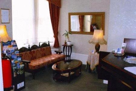Kirkdale Hotel Croydon Extérieur photo