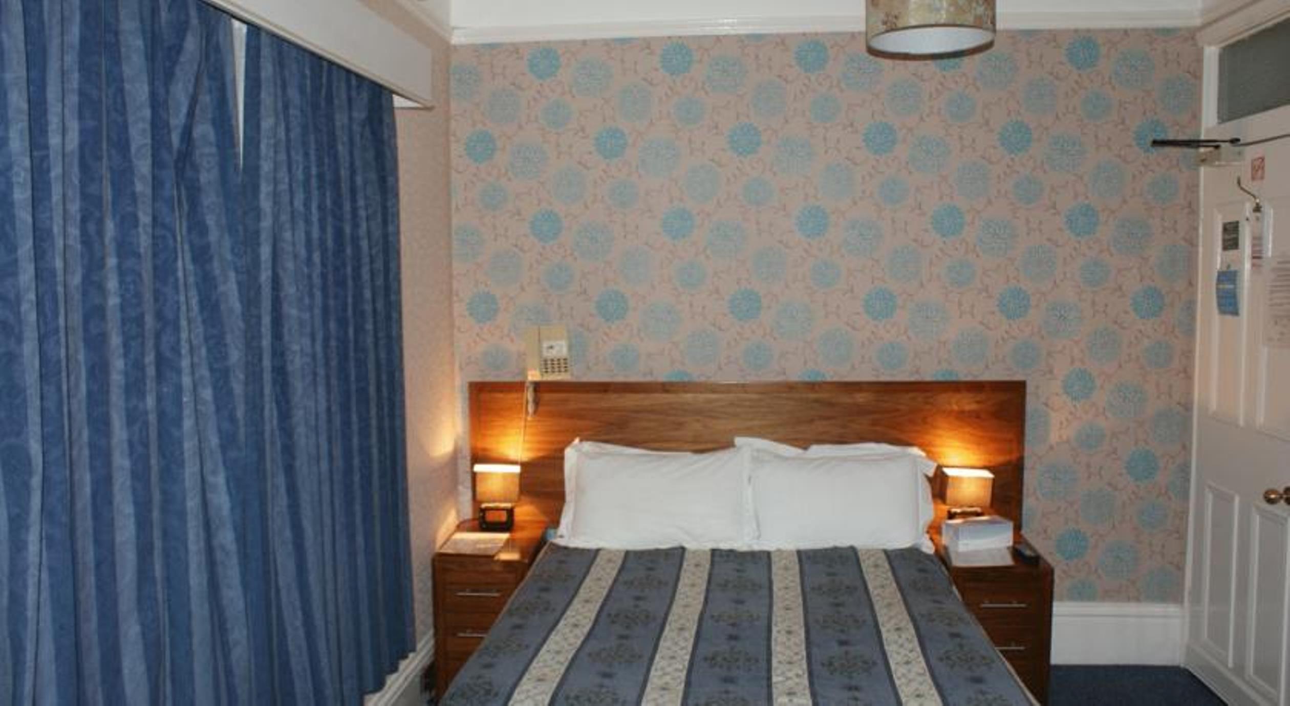 Kirkdale Hotel Croydon Extérieur photo